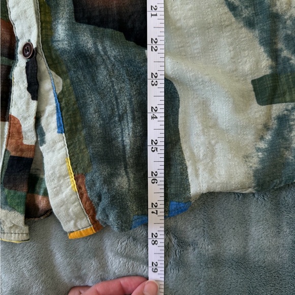 Abstract Patterned Button-Up Shirt - Picture 8 of 8